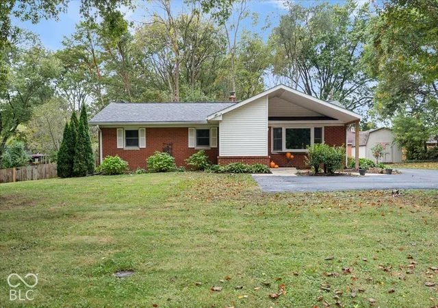 Photo 2 of Single family home for sale at 6802 Hillcrest Ct, Indianapolis, IN 46227 | MLS# 22132034 | Listing updated on 2026-10-31