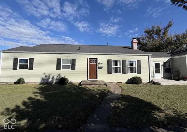 Photo 2 of Single family home for sale at 820 West 4th, Seymour, IN 47274 | MLS# 22132042 | Listing updated on 2026-10-19