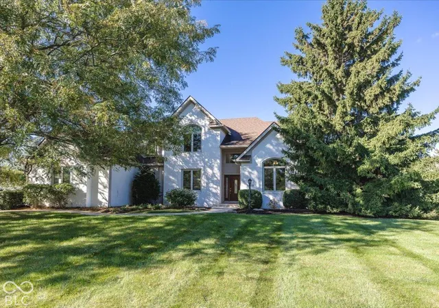 Photo 1 of Sale Pending at 11582 Sutton Pl Dr E, Carmel, IN 46032 | MLS# 22132052 | Listing updated on 2026-10-19