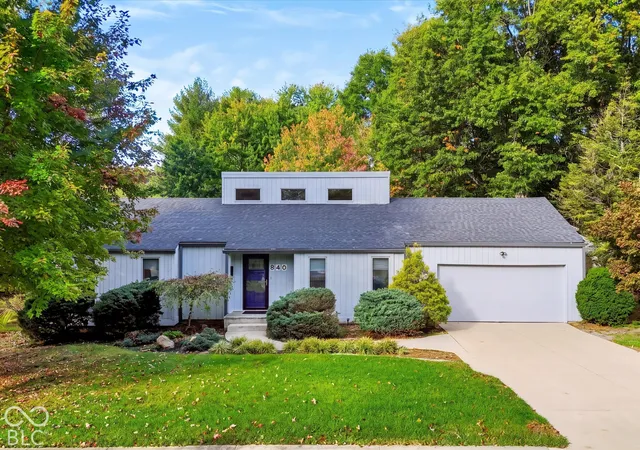 Photo 1 of Sale Pending at 840 Countryside Ln, Columbus, IN 47201 | MLS# 22132057 | Listing updated on 2026-10-23