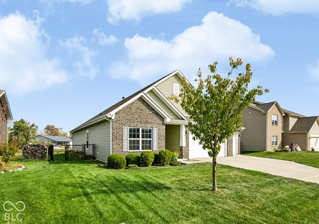 Photo 2 of Single family home for sale at 719 N Crystal, Fortville, IN 46040 | MLS# 22132059 | Listing updated on 2026-10-28