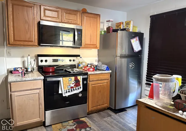 Photo 4 of Single family home for sale at 211 Hamilton St, Crawfordsville, IN 47933 | MLS# 22132066 | Listing updated on 2026-10-23