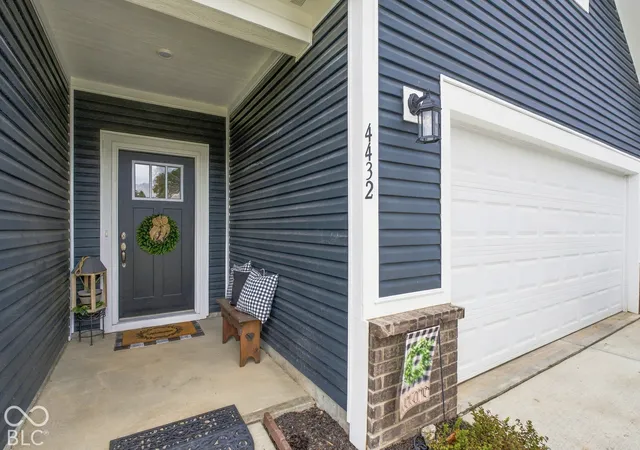Photo 4 of Single family home for sale at 4432 Sedgewick Ct, Columbus, IN 47201 | MLS# 22132071 | Listing updated on 2026-10-28
