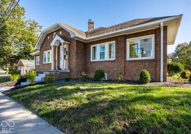 Photo 2 of Single family home for sale at 260 W 44th Street, Indianapolis, IN 46208 | MLS# 22132092 | Listing updated on 2026-10-22
