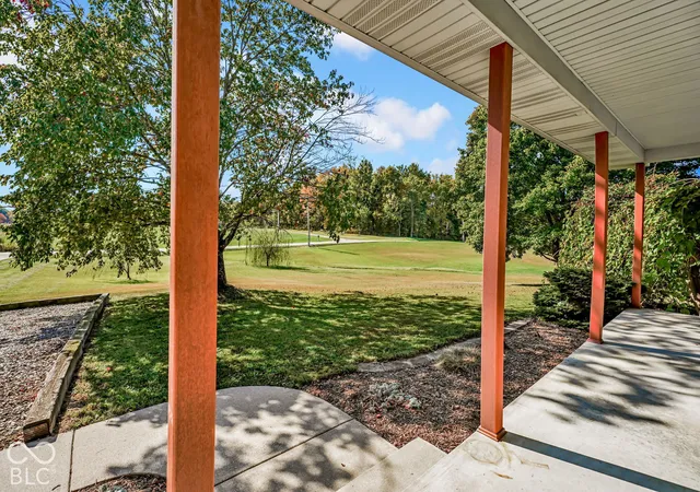 Photo 4 of Sale Pending at 2450 W 300 South, Columbus, IN 47201 | MLS# 22132097 | Listing updated on 2026-10-29
