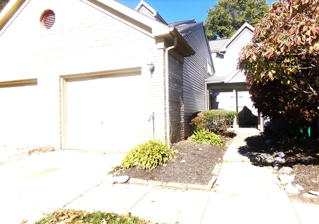 Photo 1 of Condo for sale at 7608 Reflections Dr #5, Indianapolis, IN 46214 | MLS# 22132100 | Listing updated on 2026-10-22