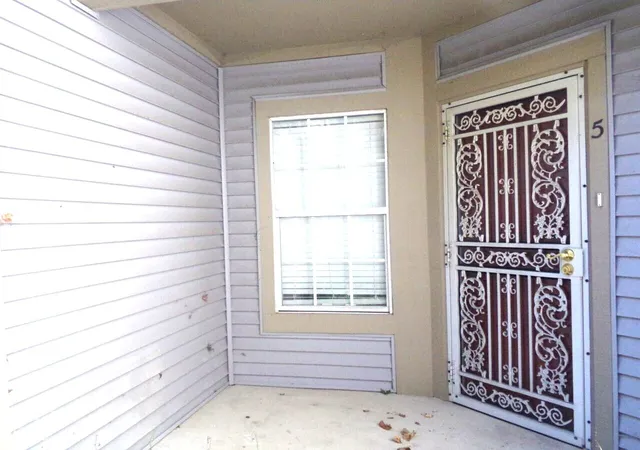 Photo 2 of Condo for sale at 7608 Reflections Dr #5, Indianapolis, IN 46214 | MLS# 22132100 | Listing updated on 2026-10-22
