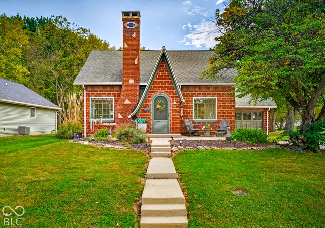 Photo 1 of Single family home for sale at 70 Norris Ave, North Vernon, IN 47265 | MLS# 22132101 | Listing updated on 2026-10-19