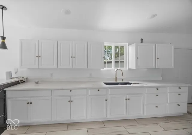 Photo 3 of Single family home for sale at 263 N Tacoma Ave, Indianapolis, IN 46201 | MLS# 22132107 | Listing updated on 2026-10-23