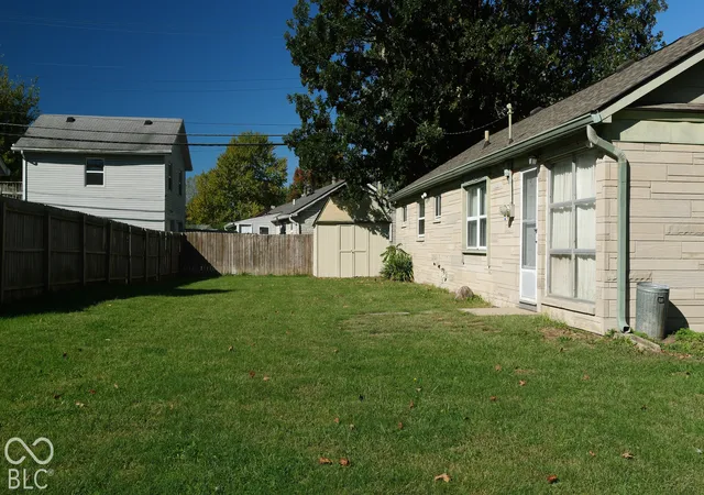 Photo 3 of Single family home for sale at 146 Totten Dr, Greenwood, IN 46143 | MLS# 22132118 | Listing updated on 2026-10-22