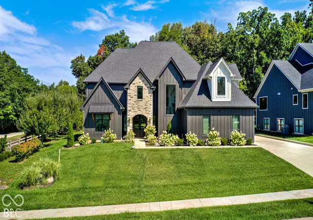 Photo 1 of Mansion for sale at 11620 Ansley Ct, Zionsville, IN 46077 | MLS# 22132123 | Listing updated on 2026-10-19