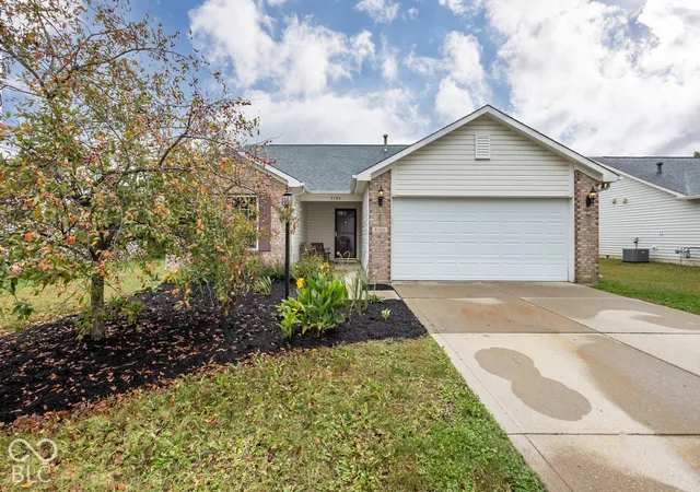 Photo 1 of Single family home for sale at 8105 Red Barn Ct, Indianapolis, IN 46239 | MLS# 22132126 | Listing updated on 2026-10-27