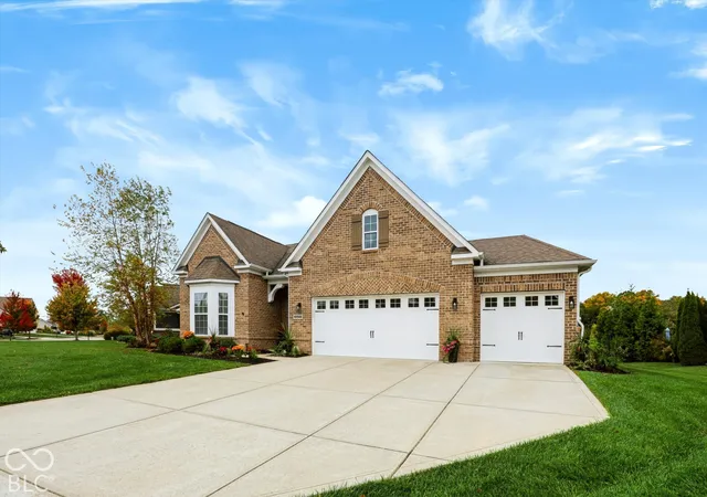 Photo 3 of Sale Pending at 10510 Fox Hunt Rd, Fishers, IN 46040 | MLS# 22132140 | Listing updated on 2026-10-26