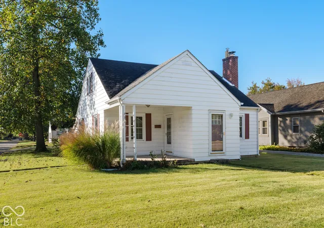 Photo 1 of Single family home for sale at 731 25th Street, Columbus, IN 47201 | MLS# 22132144 | Listing updated on 2026-10-29