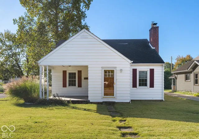 Photo 1 of Single family home for sale at 731 25th Street, Columbus, IN 47201 | MLS# 22132144 | Listing updated on 2026-10-29