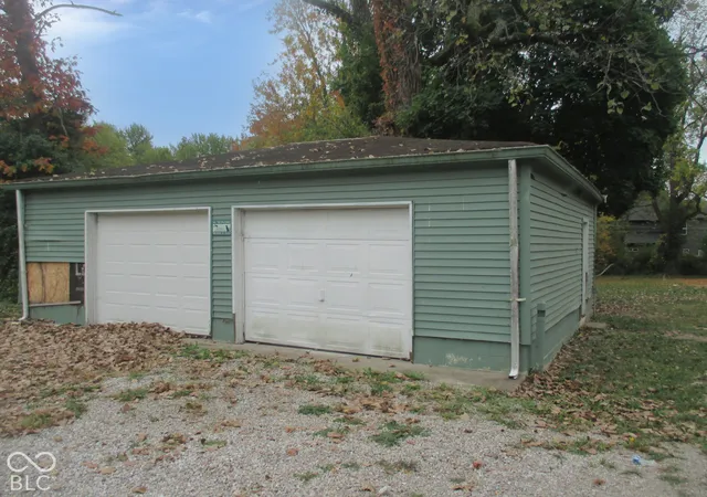 Photo 3 of Single family home for sale at 4165 N Sherman Dr, Indianapolis, IN 46226 | MLS# 22132145 | Listing updated on 2026-10-25
