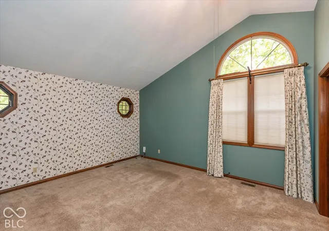 Photo 4 of House for sale at 4625-4629 Washington Blvd, Indianapolis, IN 46205 | MLS# 22132146 | Listing updated on 2026-10-22