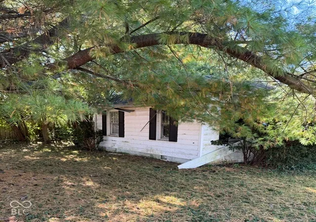 Photo 1 of Land for sale at 1417 Mulberry St, Taylorsville, IN 47280 | MLS# 22132148 | Listing updated on 2026-10-23