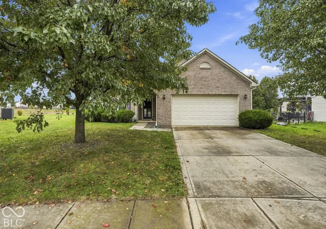 Photo 2 of Single family home for sale at 2349 Cole Wood Cir, Indianapolis, IN 46239 | MLS# 22132149 | Listing updated on 2026-10-28