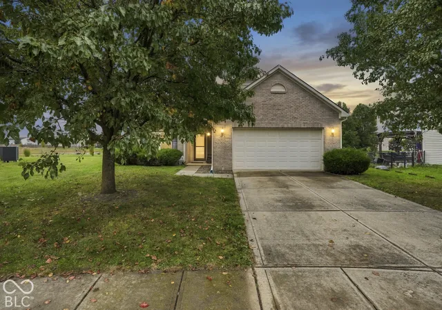 Photo 3 of Single family home for sale at 2349 Cole Wood Cir, Indianapolis, IN 46239 | MLS# 22132149 | Listing updated on 2026-10-28