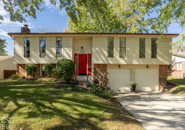 Photo 1 of Sale Pending at 11411 Timberlake Ln, Fishers, IN 46038 | MLS# 22132150 | Listing updated on 2026-10-23