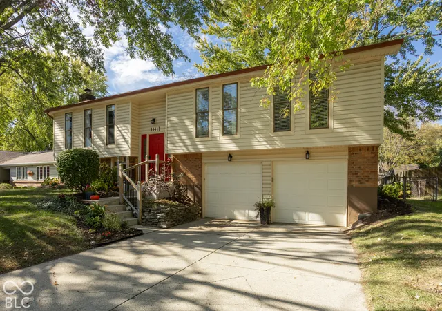 Photo 3 of Sale Pending at 11411 Timberlake Ln, Fishers, IN 46038 | MLS# 22132150 | Listing updated on 2026-10-23