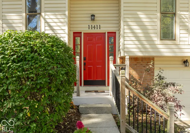 Photo 4 of Sale Pending at 11411 Timberlake Ln, Fishers, IN 46038 | MLS# 22132150 | Listing updated on 2026-10-23