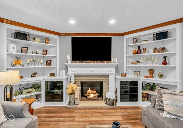 Photo 2 of Single family home for sale at 7922 Santolina Dr, Indianapolis, IN 46237 | MLS# 22132153 | Listing updated on 2026-10-29