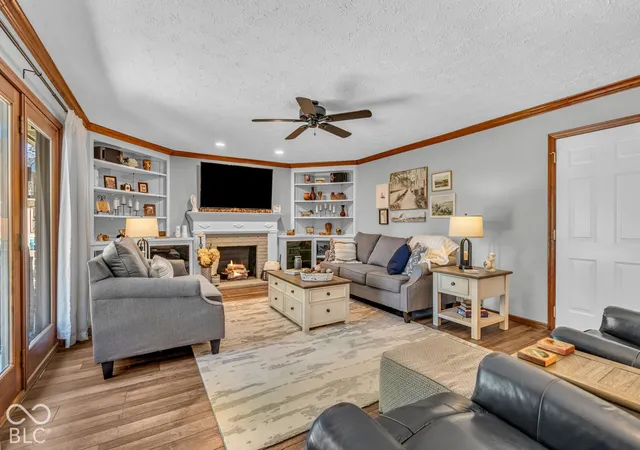 Photo 3 of Single family home for sale at 7922 Santolina Dr, Indianapolis, IN 46237 | MLS# 22132153 | Listing updated on 2026-10-29