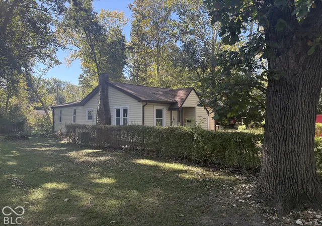 Photo 2 of Sale Pending at 1719 E 67th Street, Indianapolis, IN 46220 | MLS# 22132164 | Listing updated on 2026-10-22