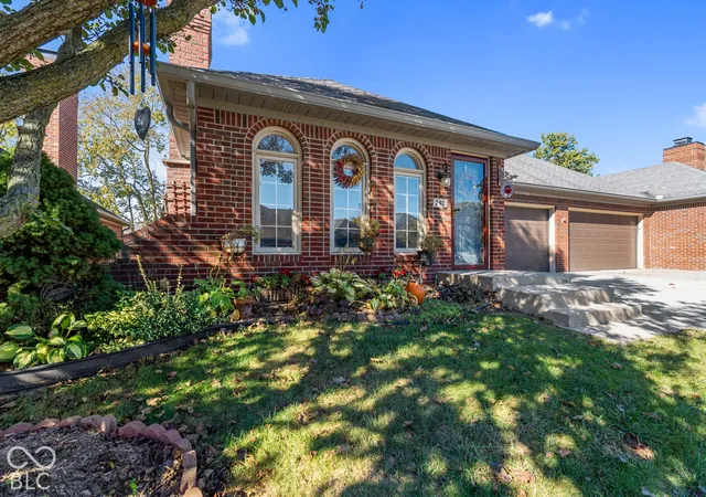 Photo 2 of Condo for sale at 240 Andrews Blvd, Plainfield, IN 46168 | MLS# 22132166 | Listing updated on 2026-10-24