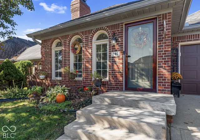 Photo 3 of Condo for sale at 240 Andrews Blvd, Plainfield, IN 46168 | MLS# 22132166 | Listing updated on 2026-10-24
