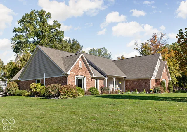 Photo 2 of Single family home for sale at 10704 Sand Key Cir, Indianapolis, IN 46256 | MLS# 22132168 | Listing updated on 2026-10-24