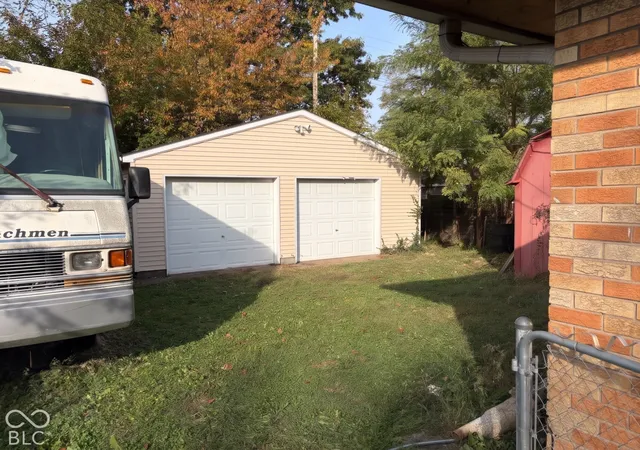 Photo 3 of Single family home for sale at 3926 N Graham Ave, Indianapolis, IN 46226 | MLS# 22132170 | Listing updated on 2026-10-27