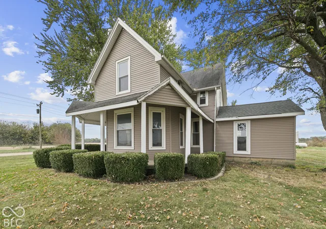 Photo 1 of Single family home for sale at 2789 E 300 North, Veedersburg, IN 47987 | MLS# 22132173 | Listing updated on 2026-10-23