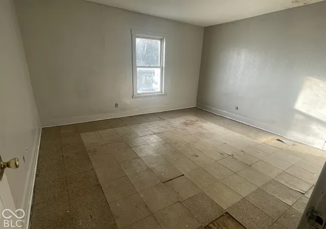 Photo 3 of Multi family home for sale at 529 Lynn St, Indianapolis, IN 46222 | MLS# 22132175 | Listing updated on 2026-10-21