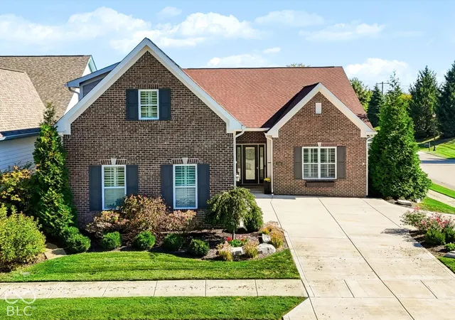 Photo 1 of Single family home for sale at 15161 Kampen Cir, Carmel, IN 46033 | MLS# 22132198 | Listing updated on 2026-10-27