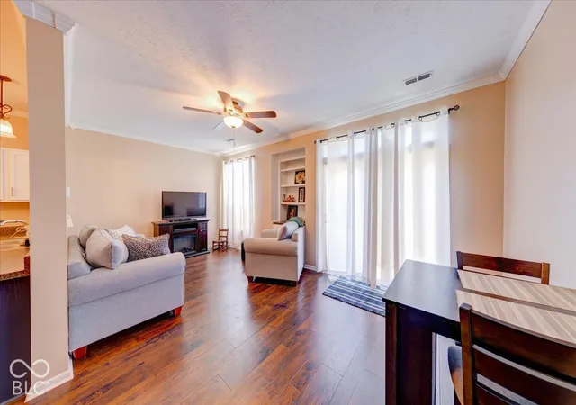 Photo 3 of Condo for sale at 7114 Gavin Dr, Indianapolis, IN 46217 | MLS# 22132204 | Listing updated on 2026-10-19