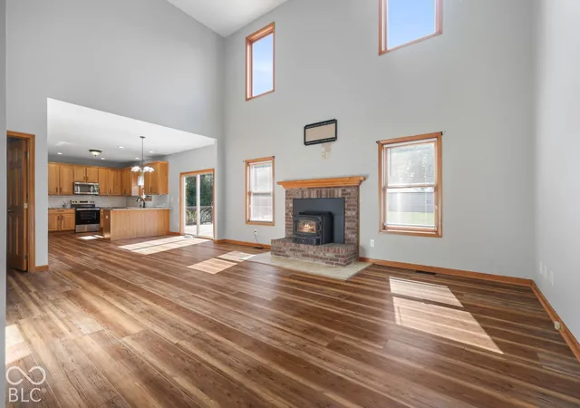Photo 3 of Sale Pending at 4983 W 100 North, Bargersville, IN 46106 | MLS# 22132210 | Listing updated on 2026-10-24