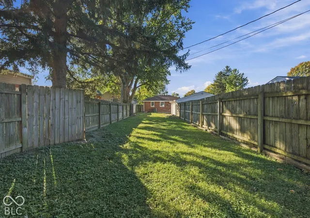 Photo 4 of Single family home for sale at 431 N Fenton Ave, Indianapolis, IN 46219 | MLS# 22132233 | Listing updated on 2026-10-22