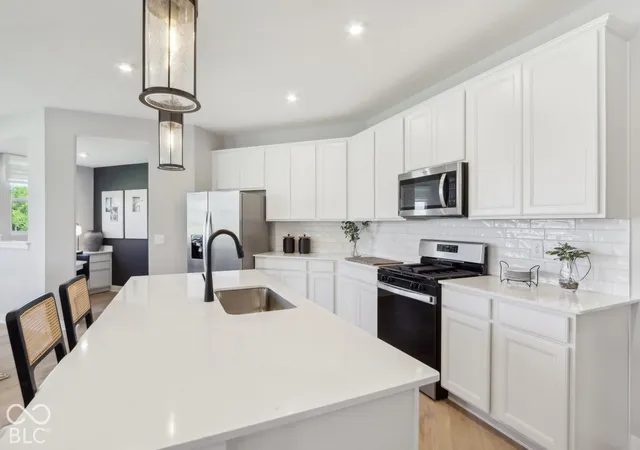 Photo 2 of Single family home for sale at 9116 Haverhill Ln, Plainfield, IN 46168 | MLS# 22132249 | Listing updated on 2026-10-19