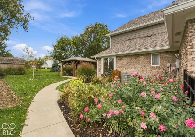 Photo 4 of Sale Pending at 380 Runyon Rd, Greenwood, IN 46142 | MLS# 22132250 | Listing updated on 2026-10-21