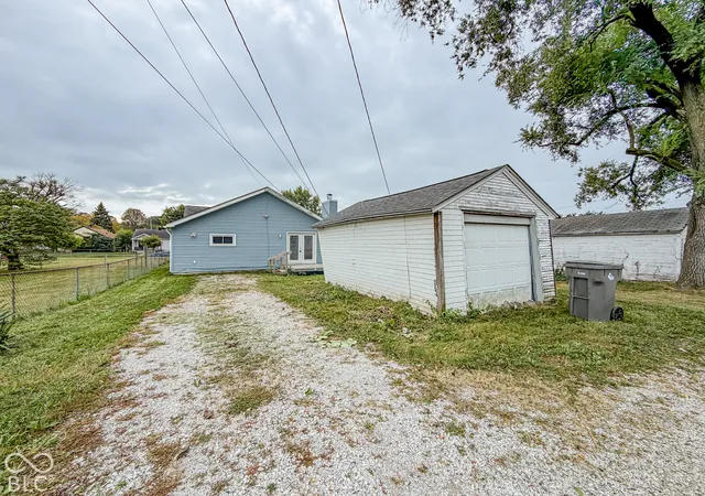 Photo 4 of Single family home for sale at 4548 Young Ave, Indianapolis, IN 46201 | MLS# 22132273 | Listing updated on 2026-10-20