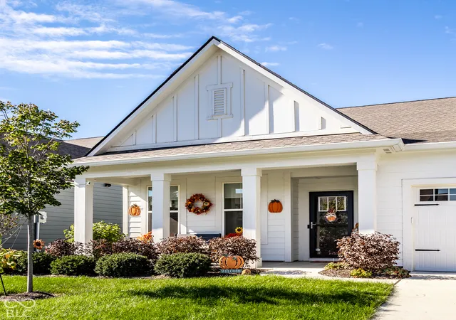 Photo 3 of Single family home for sale at 438 Ehrlich Dr, Westfield, IN 46074 | MLS# 22132296 | Listing updated on 2026-10-23