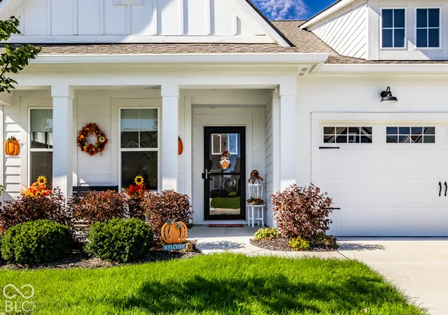 Photo 4 of Single family home for sale at 438 Ehrlich Dr, Westfield, IN 46074 | MLS# 22132296 | Listing updated on 2026-10-23