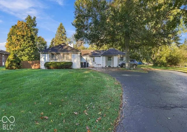 Photo 1 of Sale Pending at 6507 Rosalind Ln, Anderson, IN 46013 | MLS# 22132312 | Listing updated on 2026-10-26