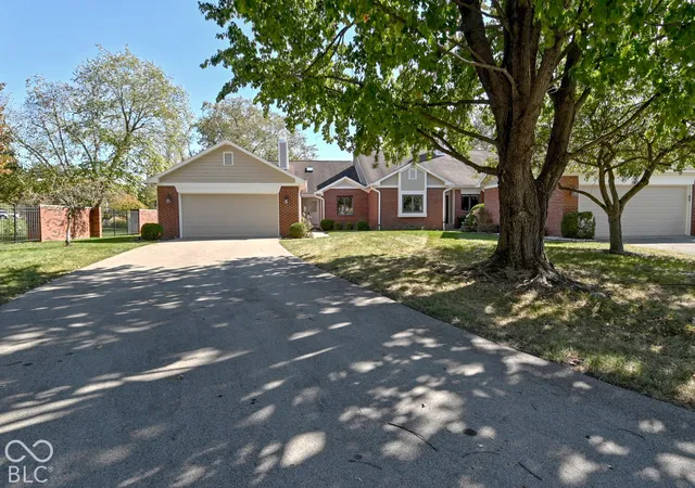 Photo 1 of Condo for sale at 7461 Longleat Rd, Indianapolis, IN 46240 | MLS# 22132314 | Listing updated on 2026-10-24