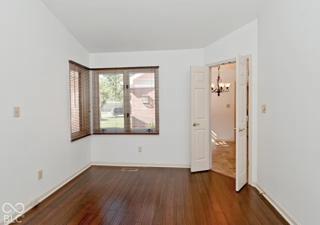 Photo 4 of Condo for sale at 7461 Longleat Rd, Indianapolis, IN 46240 | MLS# 22132314 | Listing updated on 2026-10-24