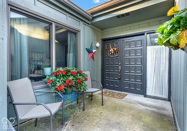 Photo 3 of Condo for sale at 5063 Fairway Dr, Avon, IN 46123 | MLS# 22132318 | Listing updated on 2026-10-23
