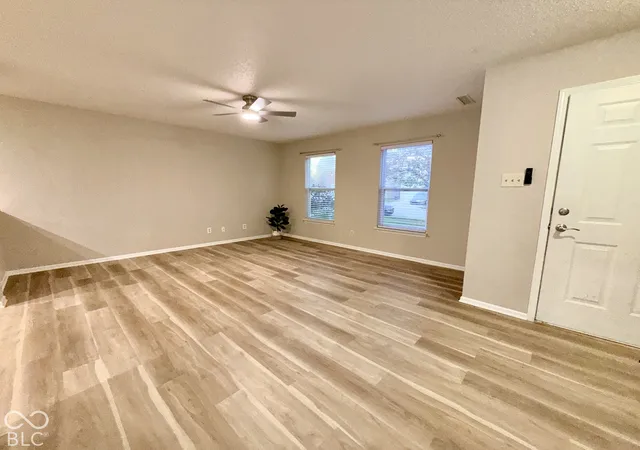 Photo 4 of Single family home for sale at 13506 Allegiance Dr, Fishers, IN 46037 | MLS# 22132321 | Listing updated on 2026-10-21